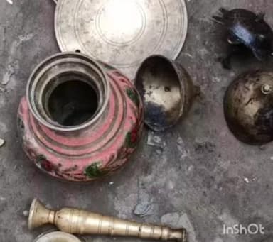 बेनीपुर: बहेड़ा थाना क्षेत्र के नवादा भगवती देवी मंदिर में हुई चोरी का पुलिस अब तक नहीं कर पाई खुलासा