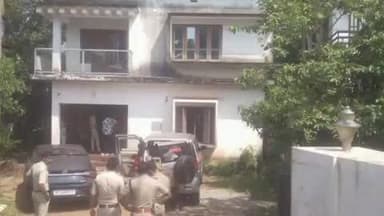 മഞ്ചേശ്വരം: ഉപ്പളയിൽ പ്രവാസിയുടെ വീടിന് നേരെ വെടിവെപ്പ് നടത്തിയത് വീട്ടുകാരാനായ 14 കാരനാണെന്ന് പോലീസ് കണ്ടെത്തി