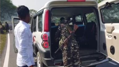 मेदिनीनगर (डालटनगंज): बिहार विधानसभा चुनाव को लेकर पलामू पुलिस सतर्क, सीमा पर जांच अभियान तेज