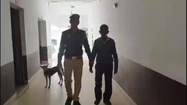 धनौरा: गजरौला पुलिस ने एससी एसटी एक्ट जैसी धारा में फरार चल रहे वारंटी को किया गिरफ्तार