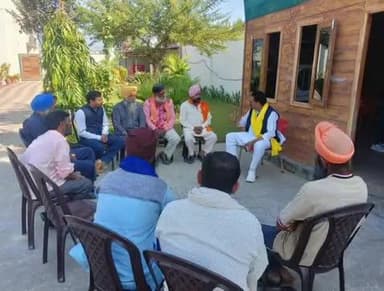 जसपुर: विधायक आदेश चौहान ने भोगपुर डाम में जाकर ग्रामीणों से की मुलाकात