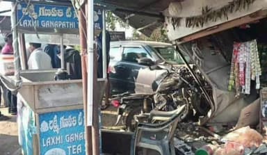 చేగుంట: జాతీయ రహదారిపై అదుపుతప్పిన కారు టీ కొట్టు,కిరాణా కోట్టులోదూసుకెళ్లిన ఘటనలో ఒకరికి గాయాలు
నార్సింగిపోలీసులు కేసు నమోదు