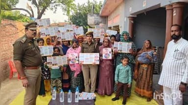 बिधूना: कोतवाली पुलिस ने क्षेत्र के विभिन्न गांवों में मिशन शक्ति कार्यक्रम के तहत चौपाल लगाकर महिलाओं को जागरूक किया
