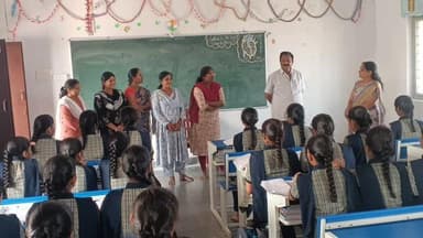 వర్ని: 100% ఉత్తీర్ణత సాధన లక్ష్యంగా అధ్యాపకులు పని చేయాలి: కోటగిరి,వర్ని రుద్రూర్ జూనియర్ కళాశాలలను తనిఖీ చేసిన DIEO రవికుమార్