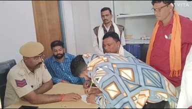 आबापुरा: केसरपुरा गांव में खेतों में काम करते समय किसान ने शराब के नशे में जहर पी लिया, मौत के बाद शव का पोस्टमार्टम किया गया