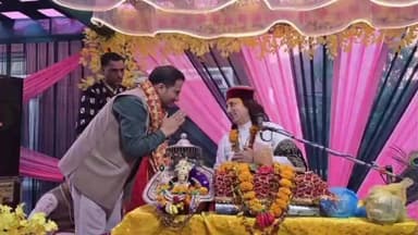 सुंदर नगर: सुंदरनगर के देहरी महामाया मंदिर में आयोजित देवी भागवत महापुराण में विधायक राकेश जम्वाल ने पार्षदों सहित की शिरकत