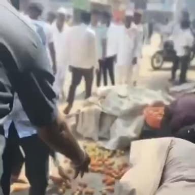 ಅಫಜಲ್ಪುರ: ಕಬ್ಬು ಬೆಳೆಗಾರರಿಂದ ಅಫಜಲಪುರ ಬಂದ್: ಬಂದ್ ಹೆಸರಲ್ಲಿ ಪಟ್ಟಣದಲ್ಲಿ ಬಡ ವ್ಯಾಪಾರಿಗಳ ತರಕಾರಿ ಚೆಲ್ಲಾಪಿಲ್ಲಿ ಮಾಡಿದ ಕಿಡಿಗೇಡಿಗಳು