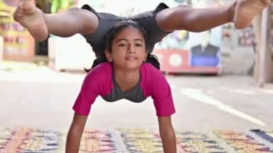 धोरीमन्ना: धोरीमना की 10 वर्षीय भगवती की योगाभ्यास करते तस्वीर वायरल, राष्ट्रपति के हाथों सम्मानित रूमा देवी की प्रशंसा