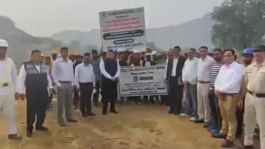 तोशाम: राष्ट्रीय विधिक सेवा दिवस पर राजकीय माध्यमिक विद्यालय में विधिक सेवा शिविर का आयोजन किया गया