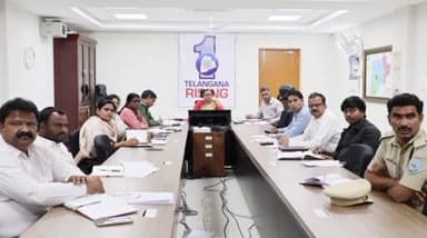 సిద్దిపేట అర్బన్: కొనుగోలు కేంద్రాల్లో వసతుల కల్పనపై నిర్వహించిన వీడియో కాన్ఫరెన్స్ లో పాల్గొన్న జిల్లా కలెక్టర్ హైమావతి