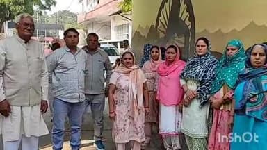 सोनीपत: रास्ता रोके जाने पर निगम कार्यालय, इंडियन कॉलोनी के लोगों ने जताया रोष