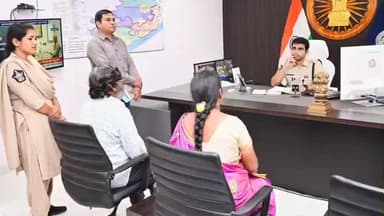 జిల్లా ఎస్పీ కార్యాలయంలో 50ఫిర్యాదులు స్వీకరించిన ఎస్పీ తూహిన్ సిన్హా