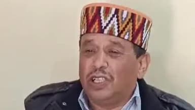 कुल्लू: डी आर जोशी ने मनाली में सड़कों की स्थिति को लेकर लोक निर्माण विभाग पर साधा निशाना