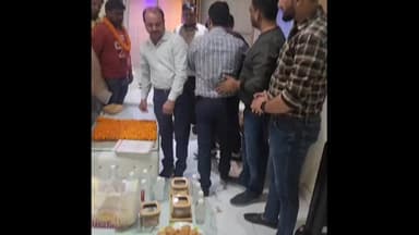 बरखेड़ा में नगर उद्योग व्यापार मंडल की कार्यकारिणी का गठन पदाधिकारियों को दिए गए मनोनयन पत्र।