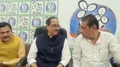 সালানপুর: পশ্চিম বর্ধমান জেলা তৃণমূল কার্যালয় আসানসোলে সাংবাদিক সম্মেলন জেলা তৃণমূলের, উপস্থিত ২ মন্ত্রী