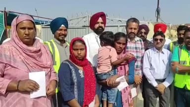 ਫ਼ਿਰੋਜ਼ਪੁਰ: ਪਿੰਡ ਝੁੱਗੇ ਹਜ਼ਾਰਾਂ ਸਿੰਘ ਵਾਲਾ ਵਿਖੇ ਪ੍ਰਸਿੱਧ ਨਿੰਦਰ ਘੁਗਿਆਣਵੀ ਵੱਲੋਂ ਹੰਭਲਾ ਫਾਉਂਡੇਸ਼ਨ ਰਾਹੀਂ ਹੜ੍ਹ ਪੀੜਤਾ ਦੀ ਫੜੀ ਬਾਹ