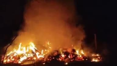 भोपालगढ़: नानण गांव में आग लगने से 6 ट्रॉली चारा जलकर राख हो गई