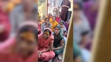 गोला: गोला के अग्रवाल टोला स्थित प्राचीन शिवालय में नाग देवता की प्राण प्रतिष्ठा, श्रद्धालुओं ने की विशेष पूजा-अर्चना