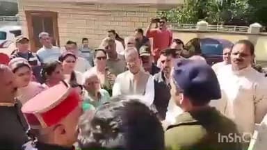 डेरा गोपीपुर: देहरा बाजार में महिला द्वारा बुजुर्ग पर हमले के विरोध में स्थानीय लोगों ने एसडीएम देहरा को सौंपा ज्ञापन