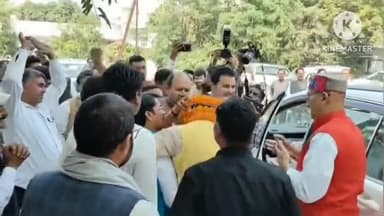 मनगवां: कौशल विकास एवं रोजगार राज्यमंत्री, जनपद अध्यक्ष गंगेव विकास तिवारी के आवास पर