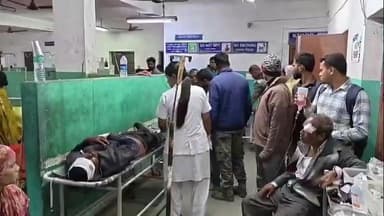 বলরামপুর: ১৮নং জাতীয় সড়কের শ্যামনগর এলাকায় পথ দুর্ঘটনা,জখম তিন জন