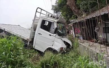 ചേർത്തല: അരൂർ ചന്തിരൂരിൽ നിന്ന് മിനി ലോറി മോഷണം പോയി