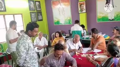 সোনারপুর: রাজপুর সোনারপুর পৌরসভার ১৬ নম্বর ওয়ার্ডে তৃণমূল কংগ্রেসের সহায়তা কেন্দ্র পরিদর্শন করেন বিধায়িকা লাভলী মৈত্র