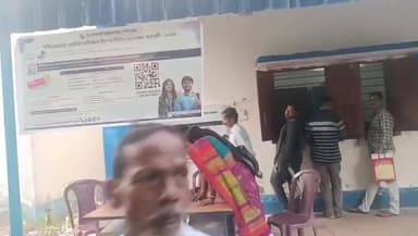 গড়বেতা ২: নির্বাচন কমিশনারের নির্দেশে গোয়ালতোড়ে SIR সম্পর্কিত বিষয় নিয়ে সহায়তা কেন্দ্র