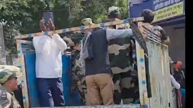 कुटुंबा: कुटुंबा विधानसभा के 11 प्रत्याशियों के भाग्य का फैसला करेंगे 2 लाख 72 हजार 359 मतदाता, मतदान कर्मी रवाना किए गए