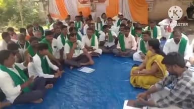 ಕನಕಗಿರಿ: ರೈತರ ವಿವಿಧ ಬೇಡಿಕೆಗಳನ್ನು ಈಡೇರಿಸಲು ಒತ್ತಾಯಿಸಿ ಕನಕಗಿರಿ ಪಟ್ಟಣದಲ್ಲಿ ಇಂದು ರೈತ ಸಂಘದ ನೇತೃತ್ವದಲ್ಲಿ ಪ್ರತಿಭಟನೆ ನಡೆಯಿತು