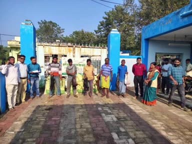 মানবাজার ২: মানবাজার দু'নম্বর ব্লক এলাকার ৩৫ জনকে শুকর ছানা দেওয়া হল, উপস্থিত ADA