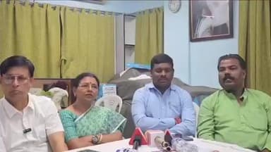 মন্দিরবাজার: দক্ষিণ 24 পরগনা জেলায় সাংবাদিক সম্মেলনে উপস্থিত মন্দিরবাজার বিধানসভার বিধায়ক