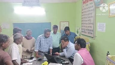 বরাবাজার: বর্ষায় ক্ষতিগ্রস্ত বাড়ির উপভোক্তাদের সচেতন করতে সিন্দরী গ্রাম পঞ্চায়েত কার্যালয়ে পৌঁছালেন SDO এবং BDO