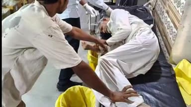 श्रीडूंगरगढ़: पंचायत समिति के पास पिकअप ने बुजुर्ग को मारी टक्कर, भेजा गया अस्पताल