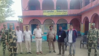 दिघलबैंक: ठाकुरगंज विधानसभा के विभिन्न मतदान केंद्रों का सेक्टर व पुलिस पदाधिकारियों ने किया भौतिक सत्यापन