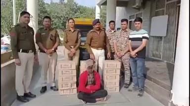 मुरैना नगर: मुरैना: ऑटो में अवैध शराब ले जा रहा तस्कर गिरफ्तार, पुलिस कार्रवाई से हड़कंप