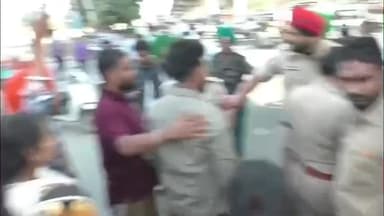 ਪਾਇਲ: ਦੁਗਰੀ ਸਕੂਲੀ ਬੱਸ ਦੇ ਵੱਲੋਂ ਨੌਜਵਾਨ ਨੂੰ ਕੁਚਲਣ ਤੋਂ ਬਾਅਦ ਪਰਿਵਾਰ ਵਲੋਂ ਇਨਸਾਫ਼ ਨਾ ਮਿਲਣ ਤੇ ਲਗਾਇਆ ਧਰਨਾ,ਕਈ ਘੰਟੇ ਰੋਡ ਰਿਹਾ ਜਾਮ