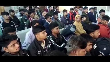 #बालाघाट
जिले के 130 युवकों को टाटा मोटर्स में रोजगार के लिएअहमदाबाद रवाना बालाघाट के युवा टाटा कम्पनी की कार निर्माण मे...