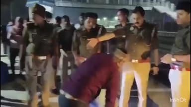 रसड़ा: दिल्ली धमाके के बाद पुलिस हुई सतर्क, रसड़ा रेलवे स्टेशन पर कड़ी चेकिंग शुरू