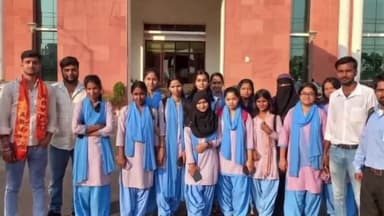 धनबाद/केंदुआडीह: SSLNT महाविद्यालय में छात्राओं की आवाज नहीं झुकी, विश्वविद्यालय ने परीक्षा दोबारा कराने का दिया आदेश