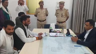 केशोरायपाटन: केशोरायपाटन शुगर मिल संयुक्त किसान समन्वय समिति ने संभागीय आयुक्त कार्यालय पर किया प्रदर्शन, सौंपा ज्ञापन