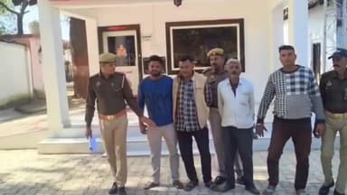 महरौनी: थाना महरौनी पुलिस ने चार वारण्टी अभियुक्तों को किया गिरफ्तार