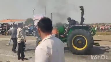 विदिशा: जिला मुख्यालय के पास ग्राम जीवाजीपुर में ट्रैक्टर टोचन प्रतियोगिता का आयोजन, अन्य राज्यों से आए किसान