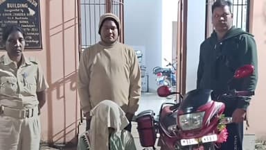 କୁଚିଣ୍ଡା: କବରିବାହାଲ ସମେତ ବିଭିନ୍ନ ସ୍ଥାନରେ ଅବକାରୀ ଚଢ଼ାଉ, ବିପୁଳ ପରିମାଣର ମଦ ଜବତ, ଜଣେ ଗିରଫ