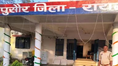 पुसौर: पुसौर पुलिस की कार्रवाई में होटल संचालक को गिरफ्तार किया गया, 10 लीटर कच्ची महुआ शराब जब्त