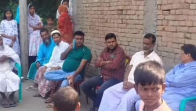 কালিয়াচক ১: জালালপুরে ১২ লক্ষ টাকায় ঢালাই রাস্তার উদ্বোধন করলেন বিধায়ক আব্দুল গনি