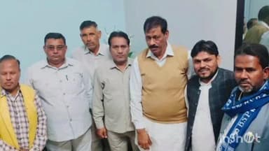 चांदपुर: चांदपुर में बसपा की बैठक में मुनकाद अली ने संगठन मजबूत करने की बात कही, शेर सिंह सैनी ने समर्थकों को बसपा में शामिल होने को कहा