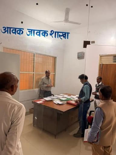 सीईओ जिला पंचायत ने जिला पंचायत कार्यालय का किया औचक निरीक्षण
7 कर्मचारी मिले अनुपस्थित: कारण बताओ नोटिस
पुनरावत्ति ...