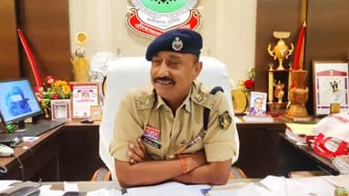 अकलतरा: 11 नवंबर को अकलतरा में पुलिस द्वारा विशेष चेकिंग, हेलमेट न पहनने और ट्रैफिक नियमों के उल्लंघन पर होगी कार्रवाई