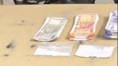 बाराचट्टी: बाराचट्टी में पुलिस और SSB की संयुक्त कार्रवाई, ₹20,000 के जाली नोट और 5 ग्राम हेरोइन के साथ नाबालिग गिरफ्तार